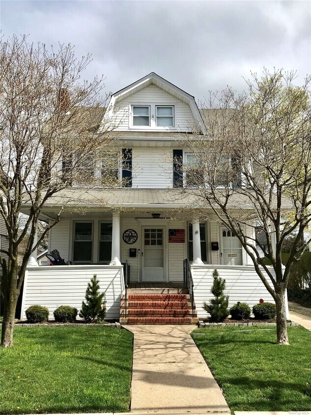 Primary Photo - 69 Grand Ave