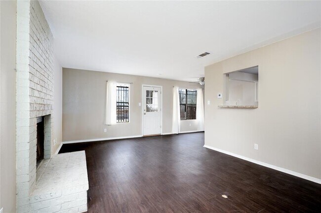 Foto del edificio - 9700 Carson Creek Blvd