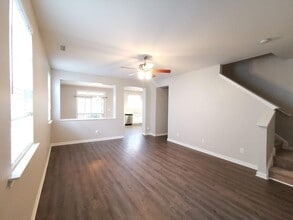 Building Photo - 2020 Remington Oaks Cir