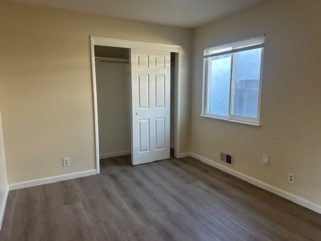 Foto del edificio - 55-1402