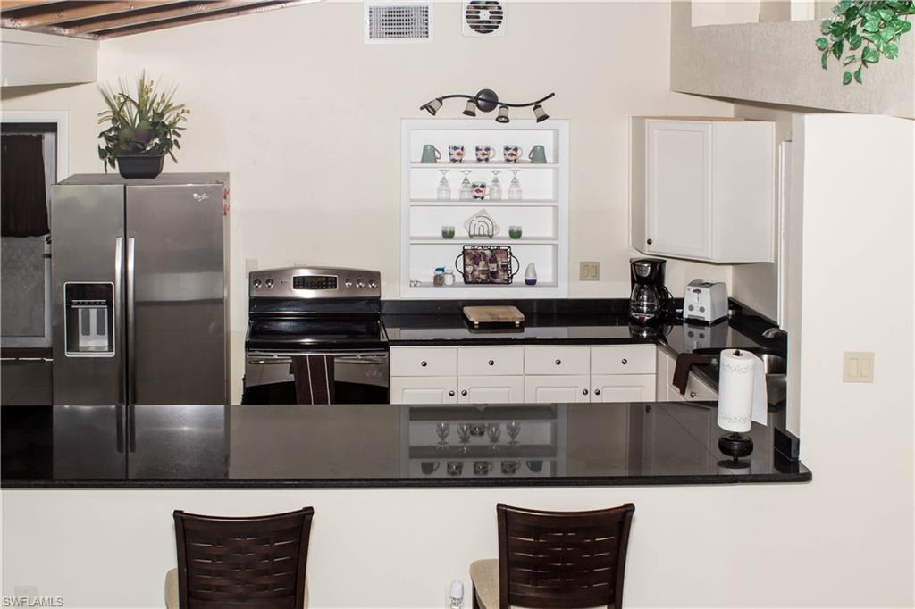 Building Photo - 5735 Flamingo Dr