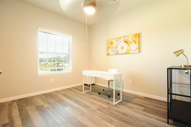 Building Photo - 24930 Adami Veduta Ct