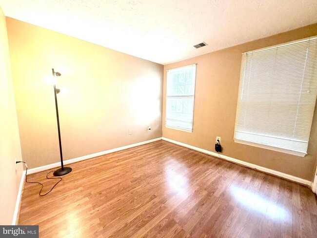 Building Photo - 13114 Briarcliff Terrace