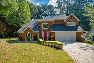Building Photo - 1942 Hunters Bend Ct