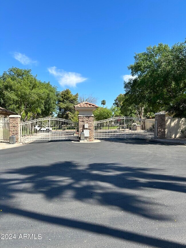 Foto del edificio - 1144 N Cholla St