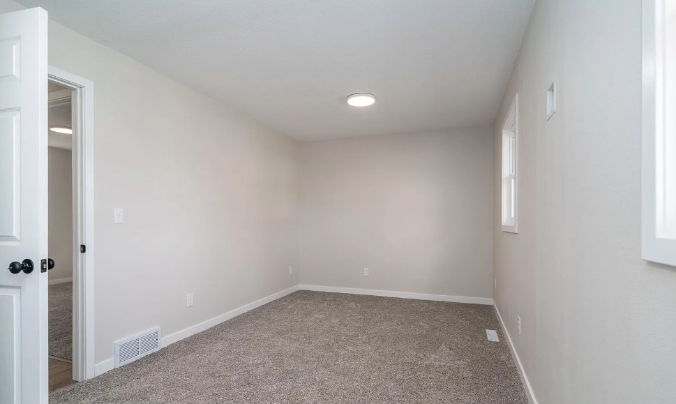 Building Photo - 2503 Crescent Dr