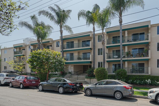 Building Photo - 4501 Cedros Ave