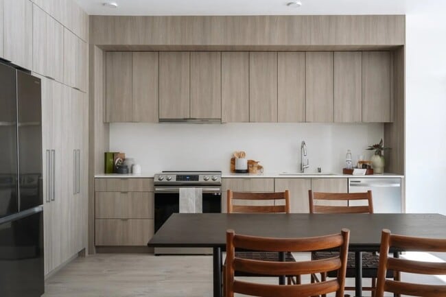 Foto del edificio - 3098 W Kyne St