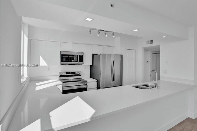 Foto del edificio - 650 West Ave