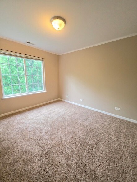 Foto del edificio - 369 Evergreen Cir