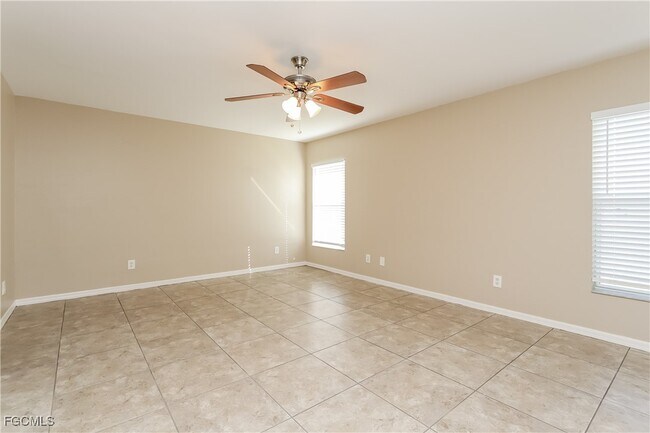 Building Photo - 2503 NW Juanita Pl