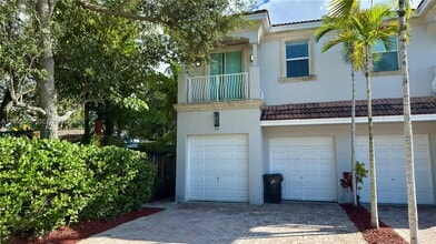 Building Photo - 210 SW 9th St