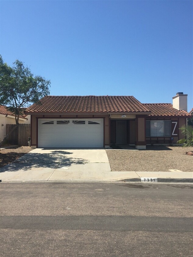 Foto principal - 7331 Dancy Rd