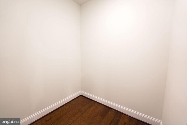 Building Photo - 2056 Alder Ln