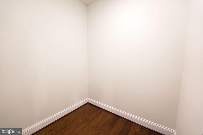 Foto del edificio - 2056 Alder Ln