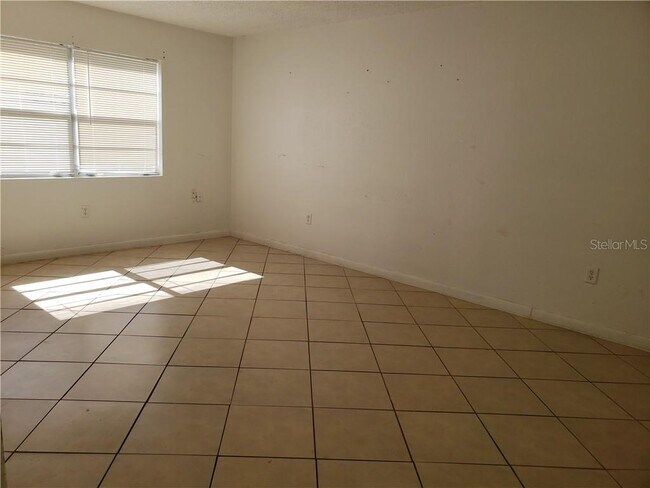 Foto del edificio - 735 McDougall Ct