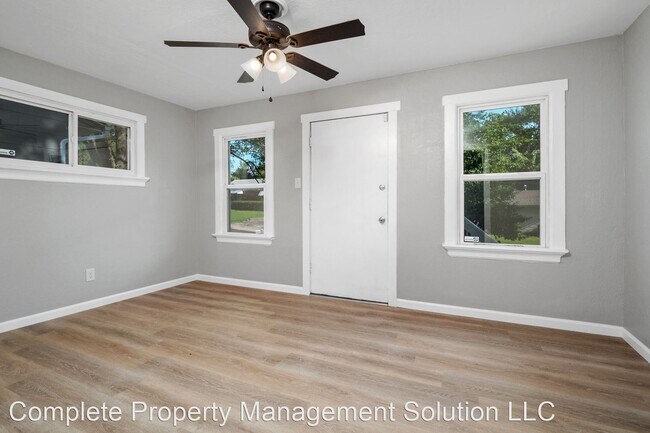 Building Photo - 1 br, 1 bath House - 236 Buddie Ave