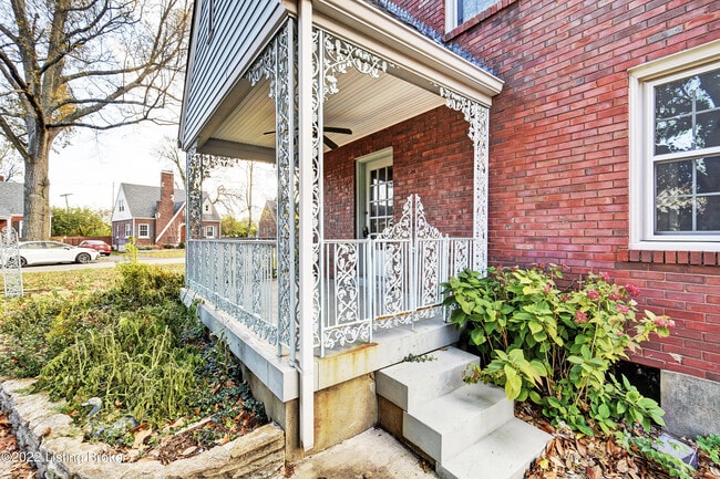 Building Photo - 224 Norbourne Blvd