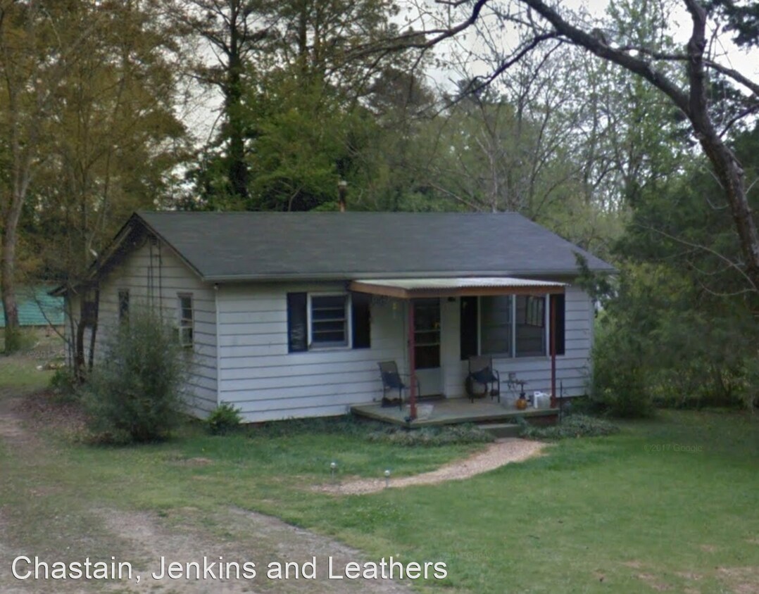 Primary Photo - 2 br, 1 bath House - 140 Old Cleveland Rd.