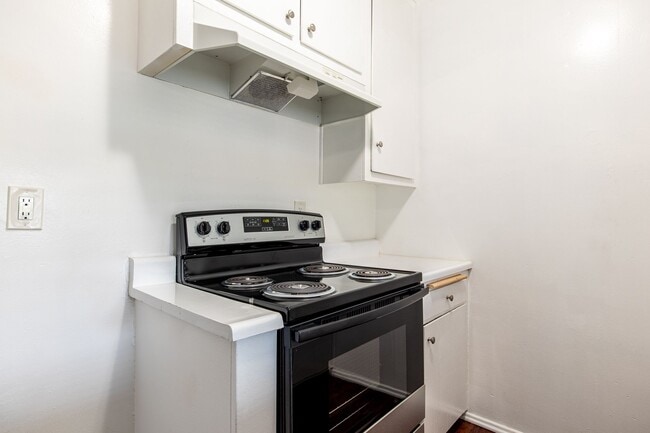 Building Photo - Langdon apts