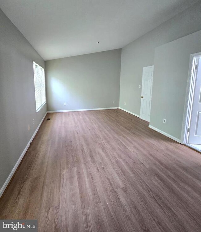 Building Photo - 12211 Blue Moon Ct