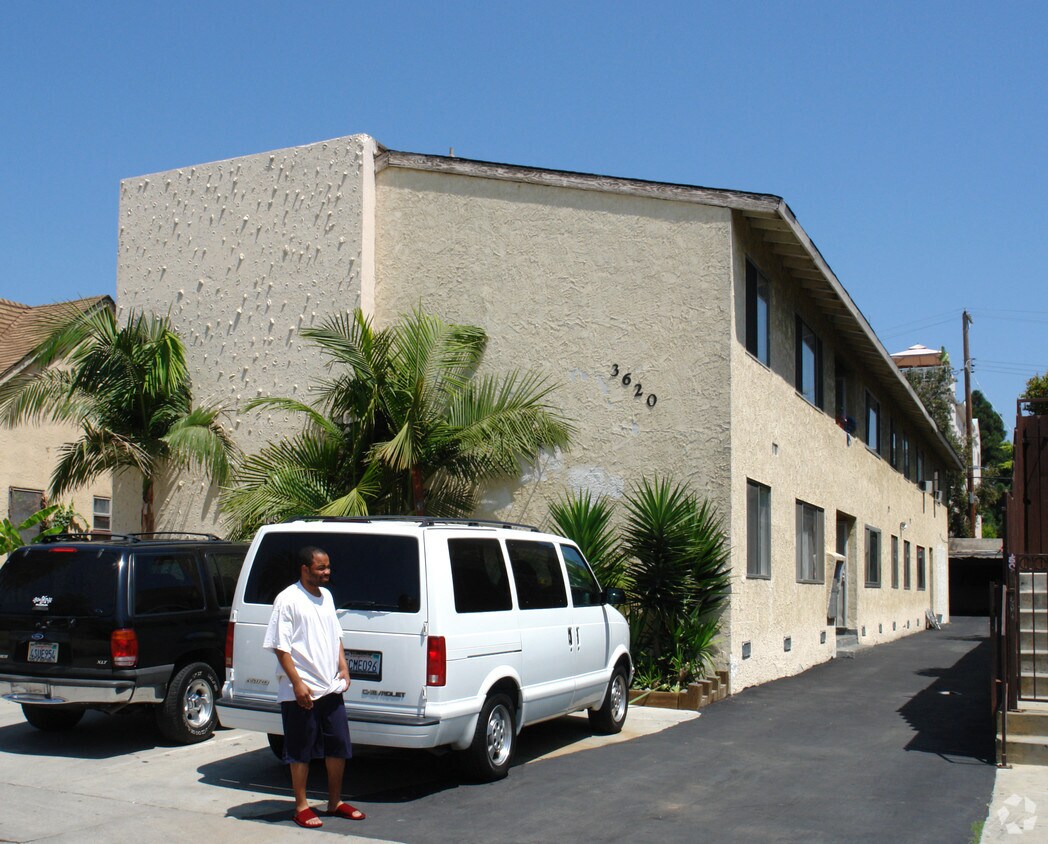 Primary Photo - 3620 Westwood Blvd