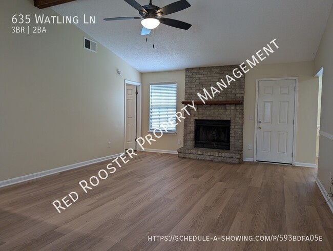Building Photo - Crystal Springs, 3 bedroom 2 bath house fo...