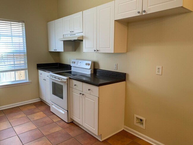 Foto del edificio - Awesome Home for Rent!!!! Available now!!!
