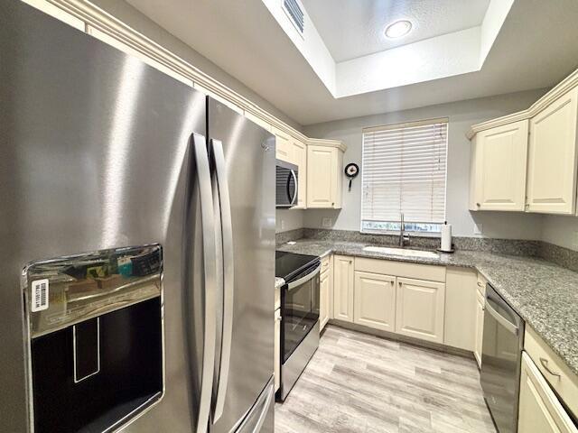 Building Photo - 10520 SW Stephanie Way