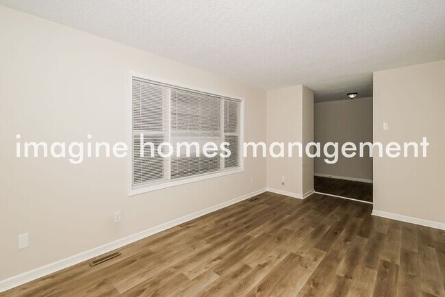 Foto del edificio - Lovely 4 Bedroom Home in Minneapolis