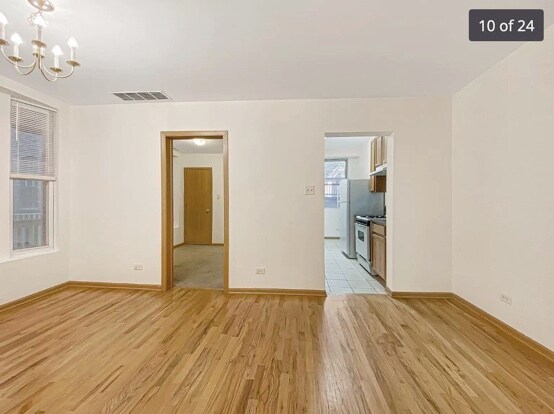 Dining Room - 2924 W Shakespeare Ave