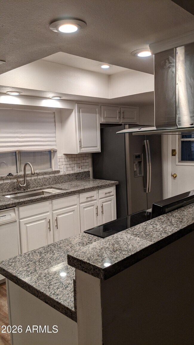 Foto del edificio - 4344 W Sandra Cir