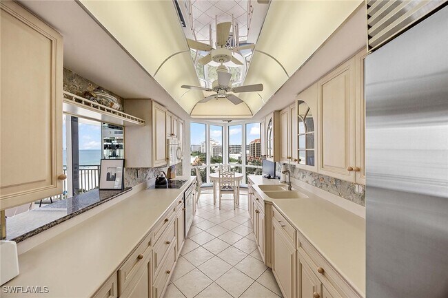 Foto del edificio - 520 S Collier Blvd