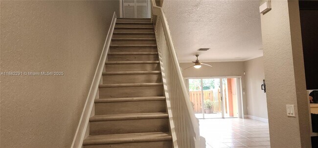 Foto del edificio - 1204 NW 100th Ave