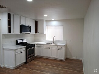 Building Photo - 15586 L St