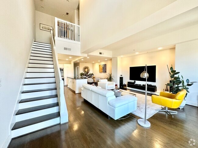 Building Photo - 5055 Addison Cir