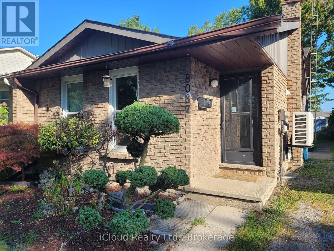 Primary Photo - 8087 Aintree Dr