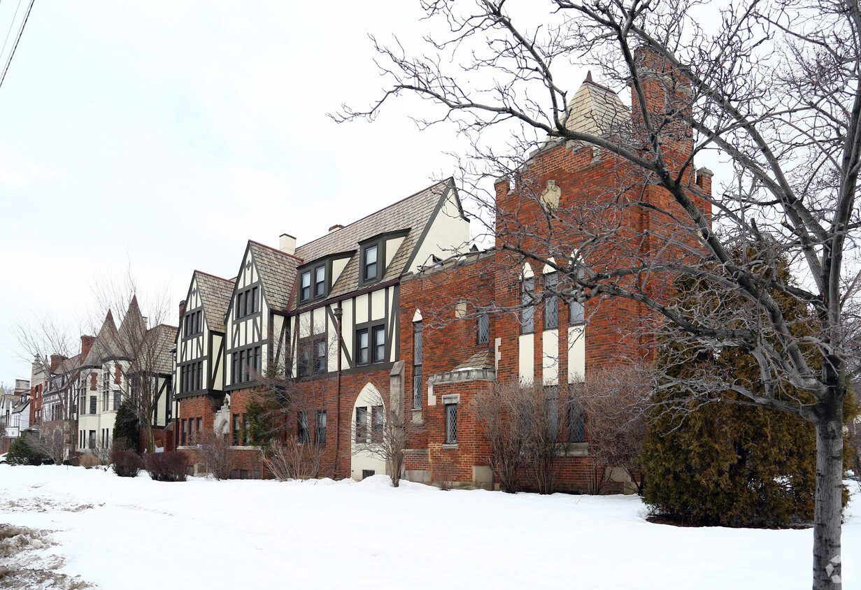 Historical - 2910 Ludlow Rd