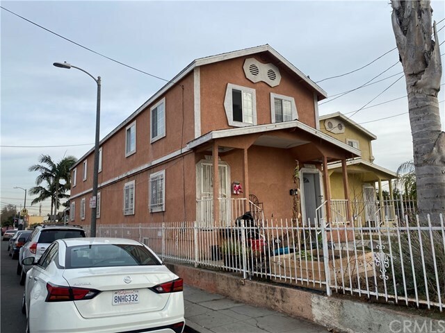 Building Photo - 11102 Willowbrook Ave