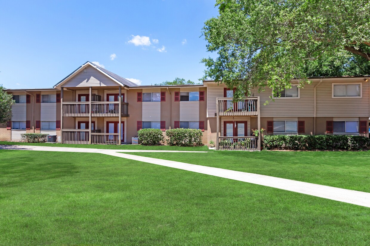 2681 University Blvd N, Jacksonville, FL 32211