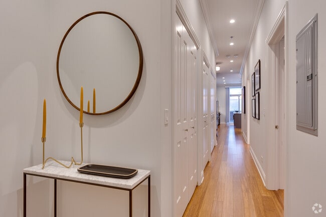 Interior Photo - Monroe Aberdeen Place