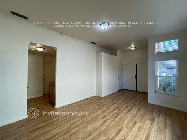 Building Photo - 456 Victory Ave