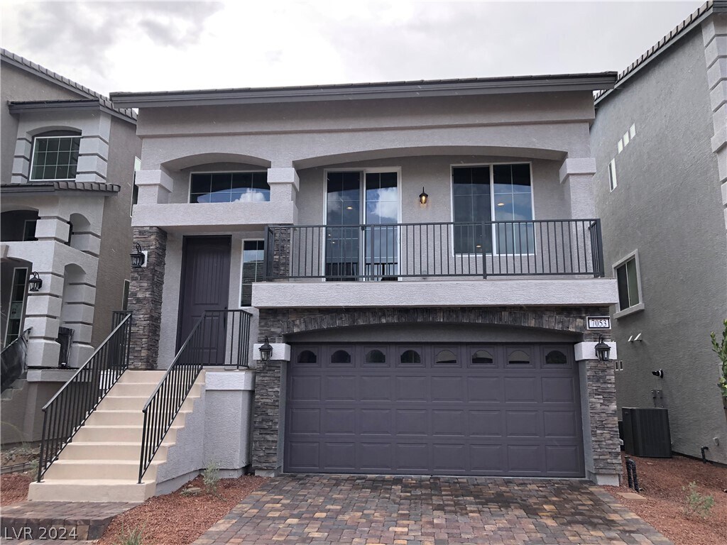 Foto principal - 7053 Parrot Bay Wy