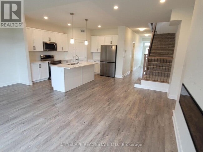 Building Photo - 326 Buckthorn Dr