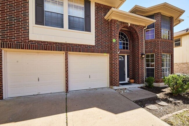 Building Photo - 10901 Watchful Fox Dr