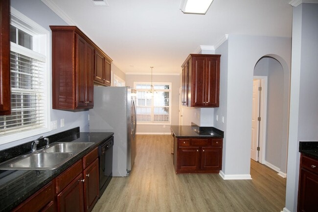 Foto del edificio - 7897 The Lakes Point