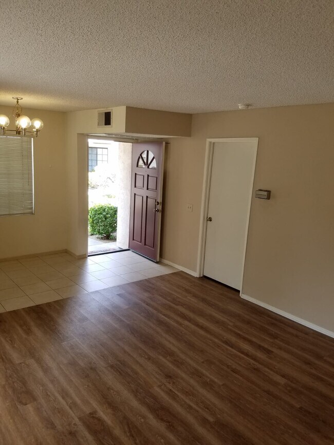 Building Photo - 13294 Wimberly Sq