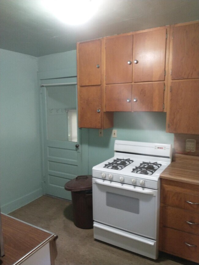 Foto del edificio - 108 N Oak St