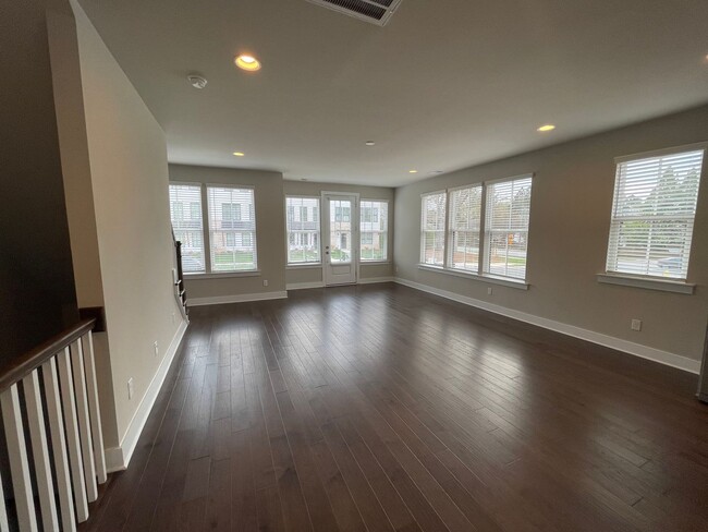 Foto del edificio - 3 Bed, 3.5 Bath Townhouse in Ballantyne