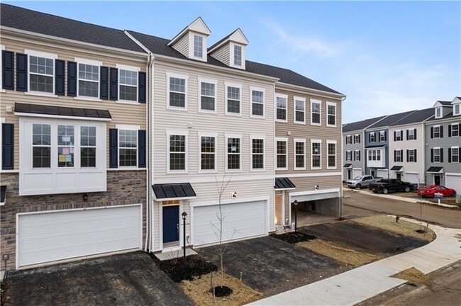 Building Photo - 135 Affinity Dr